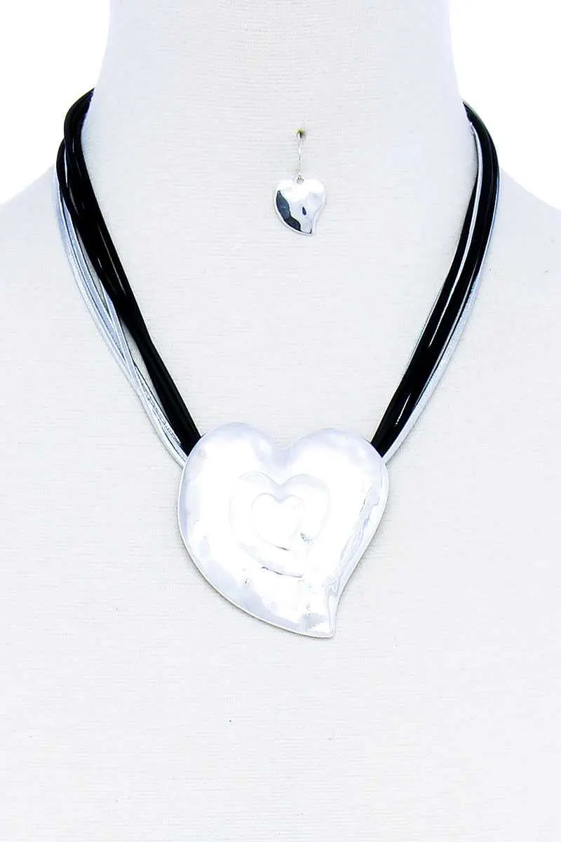Fashion Triple Heart Pendant Necklace And Earring Set - ThingsWeUseAndLove
