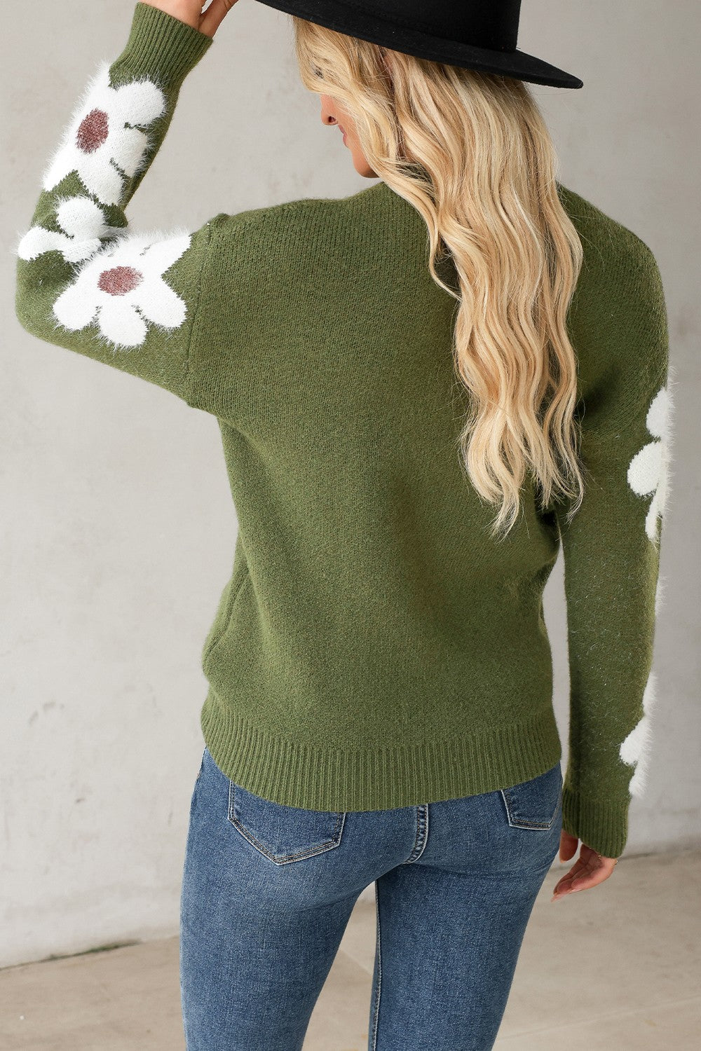 Paix Flower Round Neck Long Sleeve Sweater - ThingsWeUseAndLove 