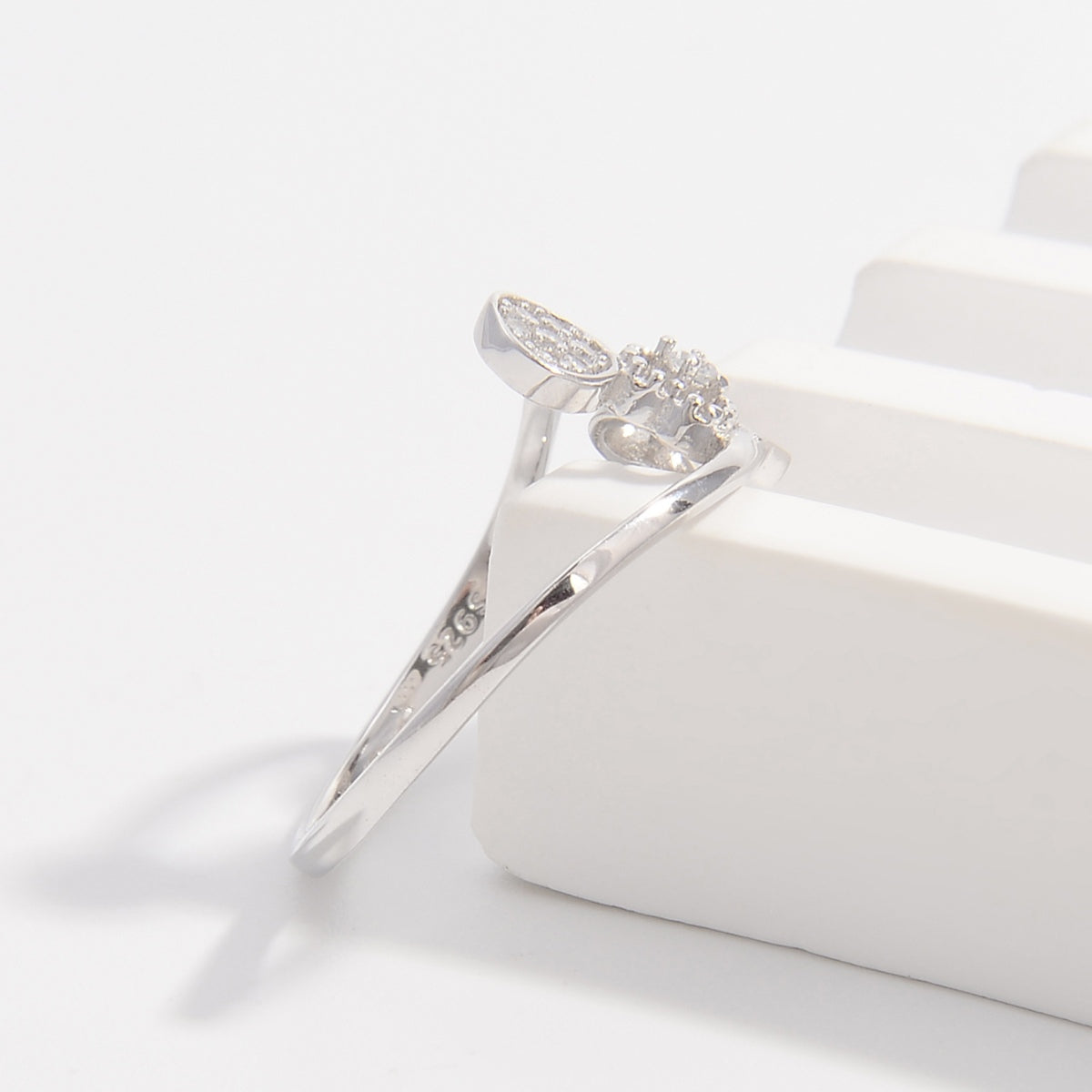 Sterling Silver Inlaid Zircon Ring - ThingsWeUseAndLove 