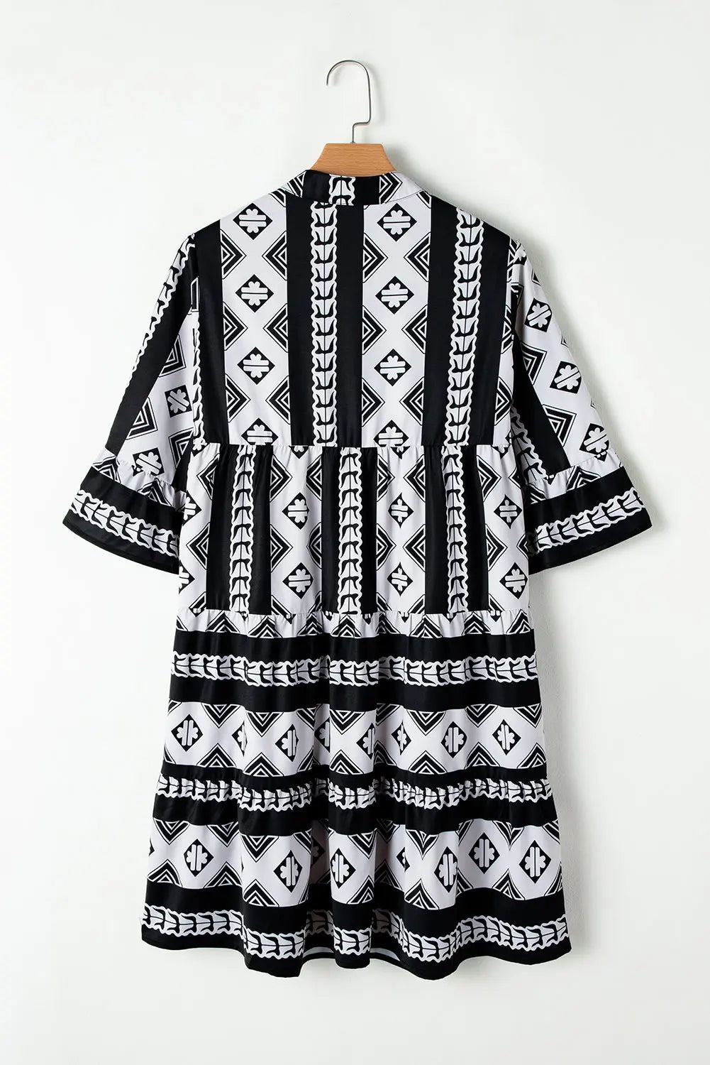 Black Abstract Print Bell Sleeve V Neck Boho Dress - ThingsWeUseAndLove 