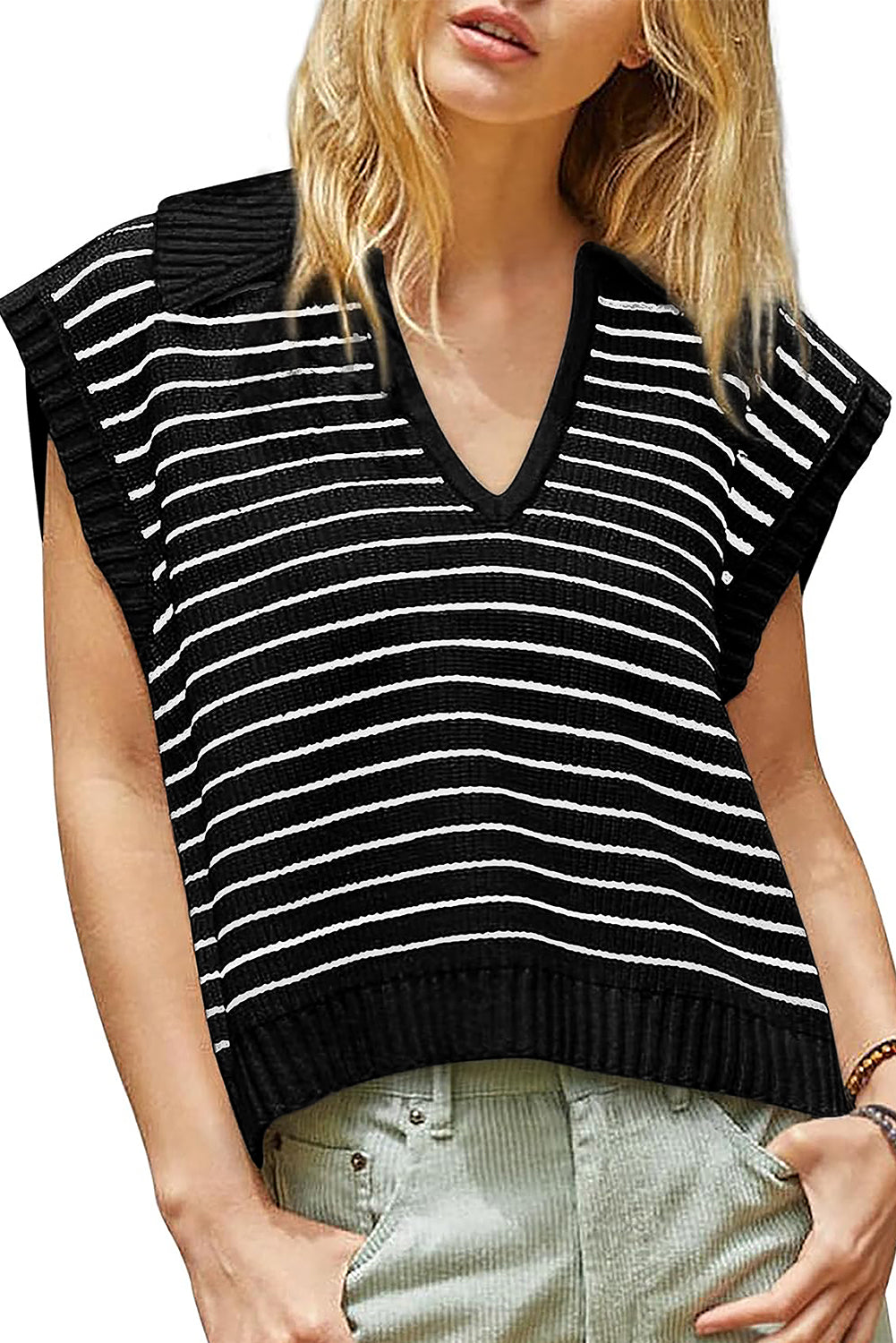 Turn-down Collar Sleeveless Knitted Top - ThingsWeUseAndLove 