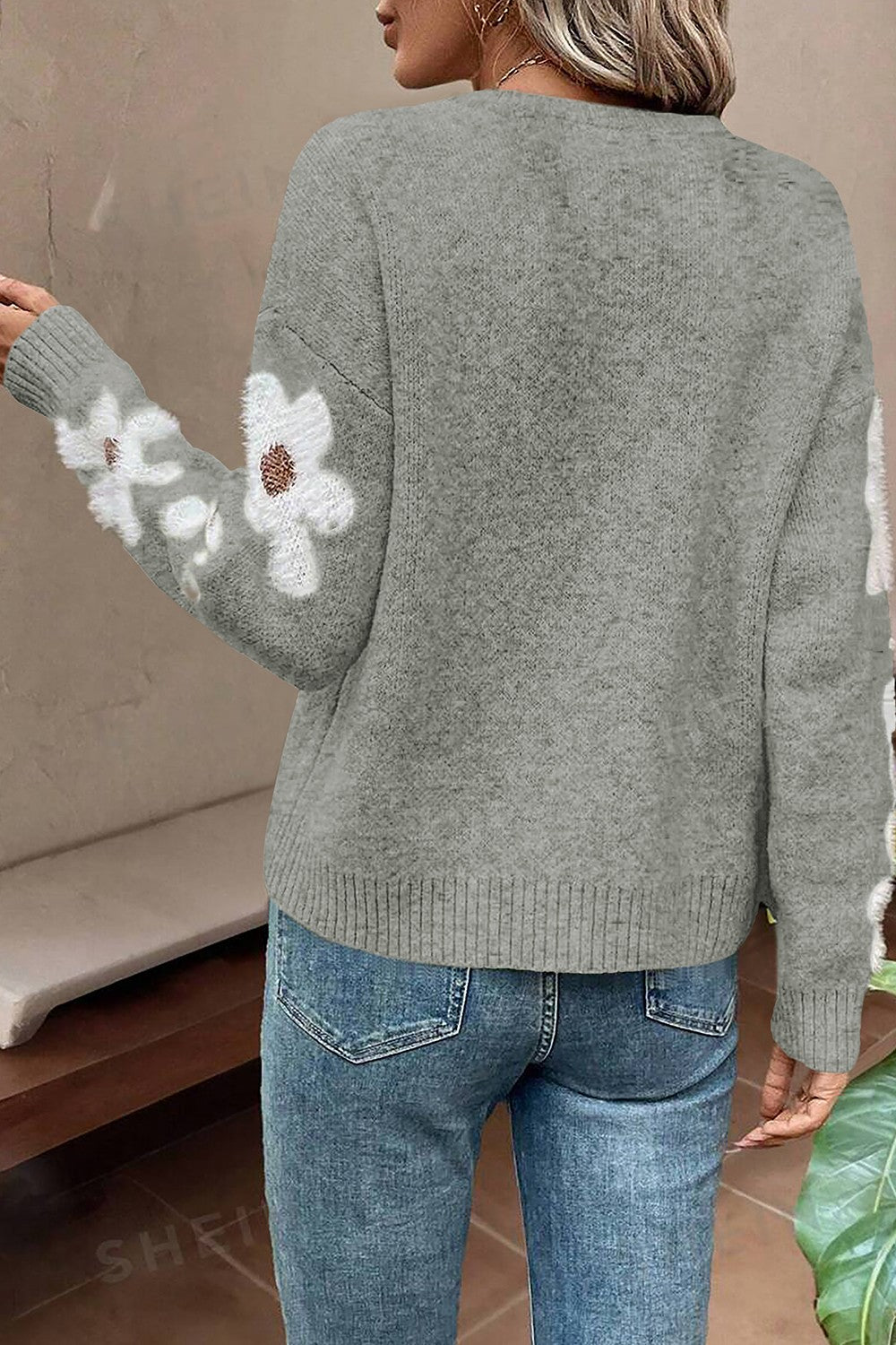 Paix Flower Round Neck Long Sleeve Sweater - ThingsWeUseAndLove 