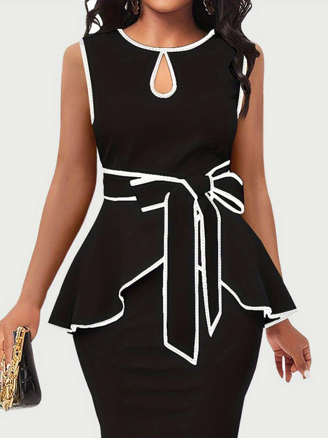 Plus Size Cutout Contrast Sleeveless Dress - ThingsWeUseAndLove 