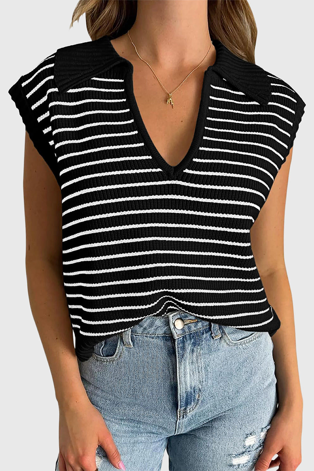 Turn-down Collar Sleeveless Knitted Top - ThingsWeUseAndLove 
