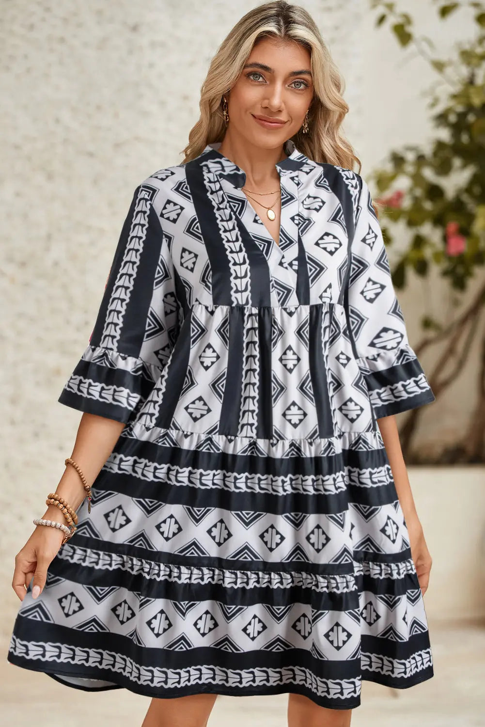 Black Abstract Print Bell Sleeve V Neck Boho Dress - ThingsWeUseAndLove 