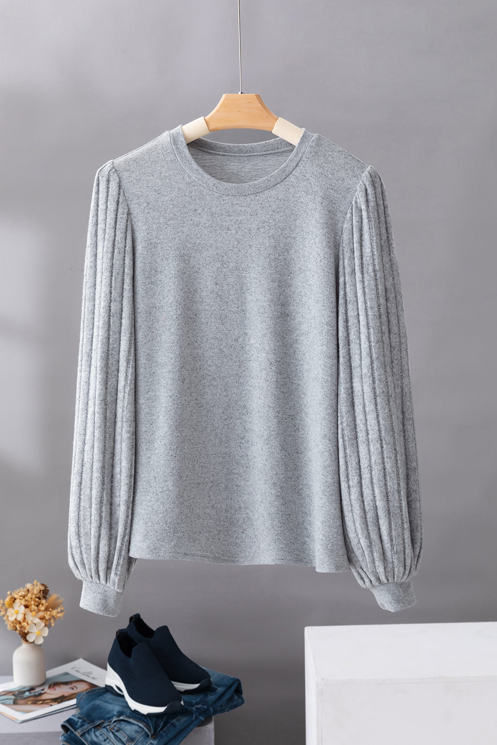 Gray Solid Color Contrast Ribbed Bishop Sleeve Top - ThingsWeUseAndLove 