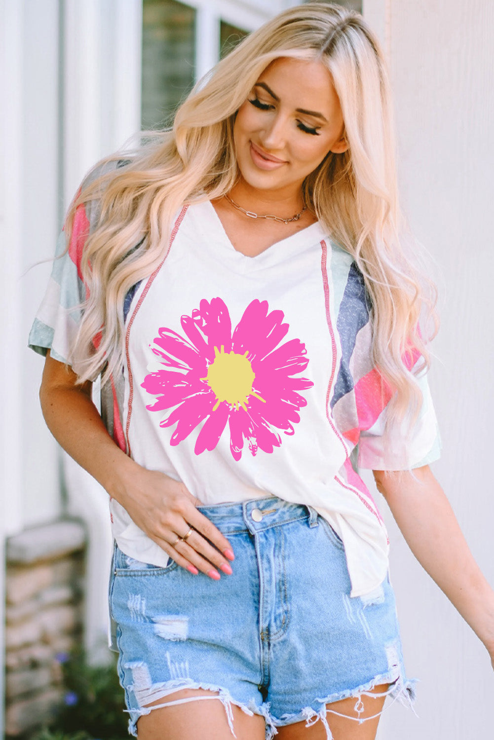 Daisy Graphic V-Neck Half Sleeve T-Shirt - ThingsWeUseAndLove 