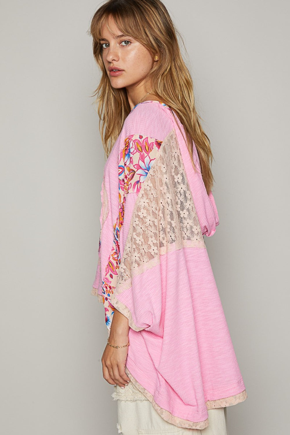 POL V-Neck Floral Print Peace Patch Lace Hooded Top - ThingsWeUseAndLove 