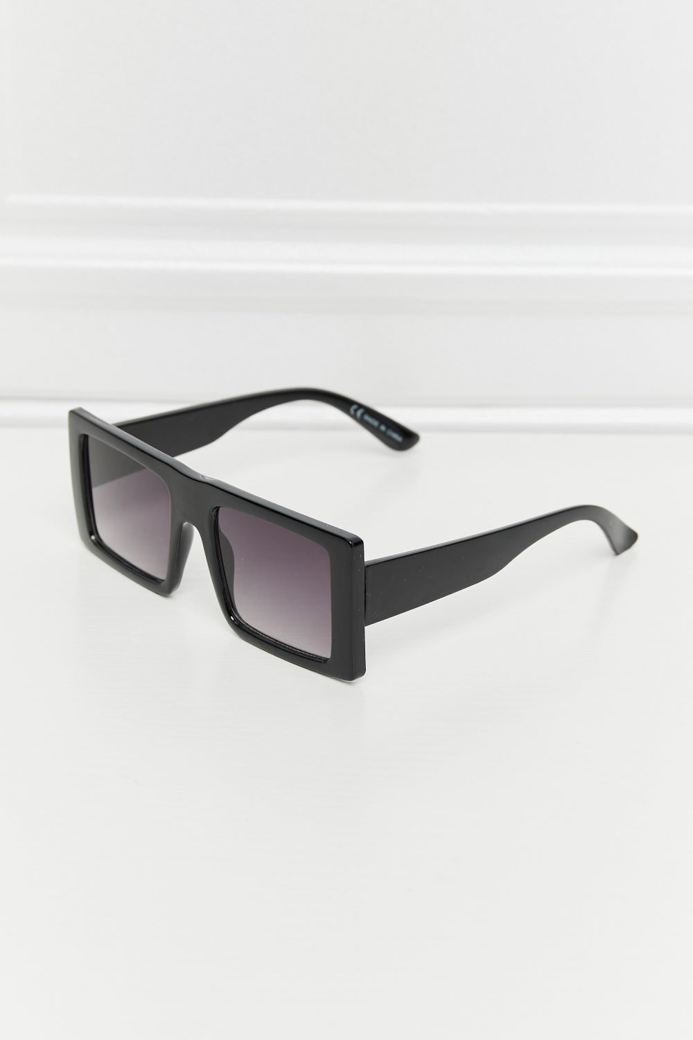 Square Polycarbonate Sunglasses - ThingsWeUseAndLove