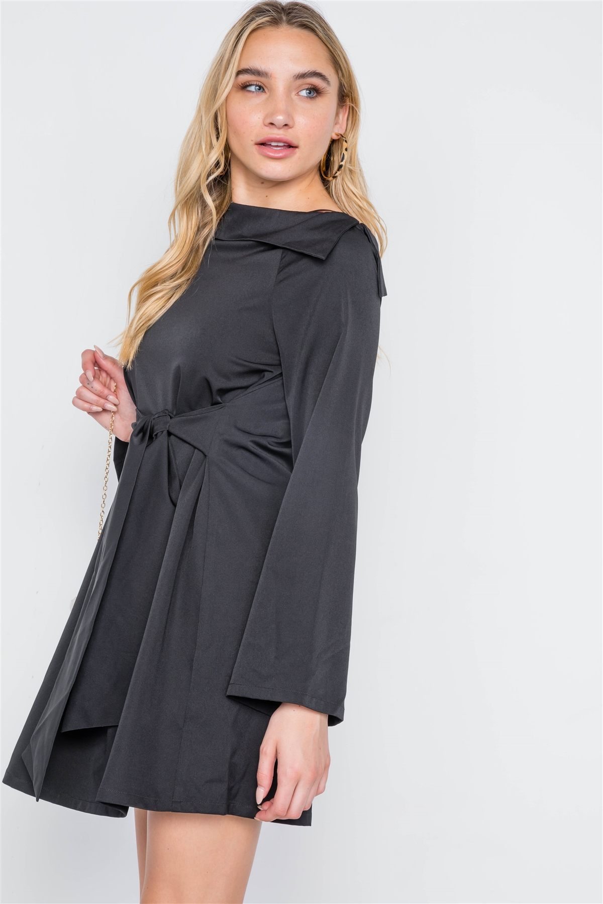 Straight Neck Solid Front-tie Dress - ThingsWeUseAndLove 