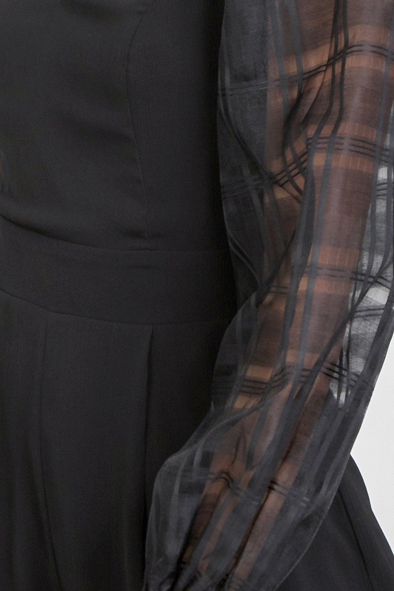 V Neckline Solid Romper - ThingsWeUseAndLove 