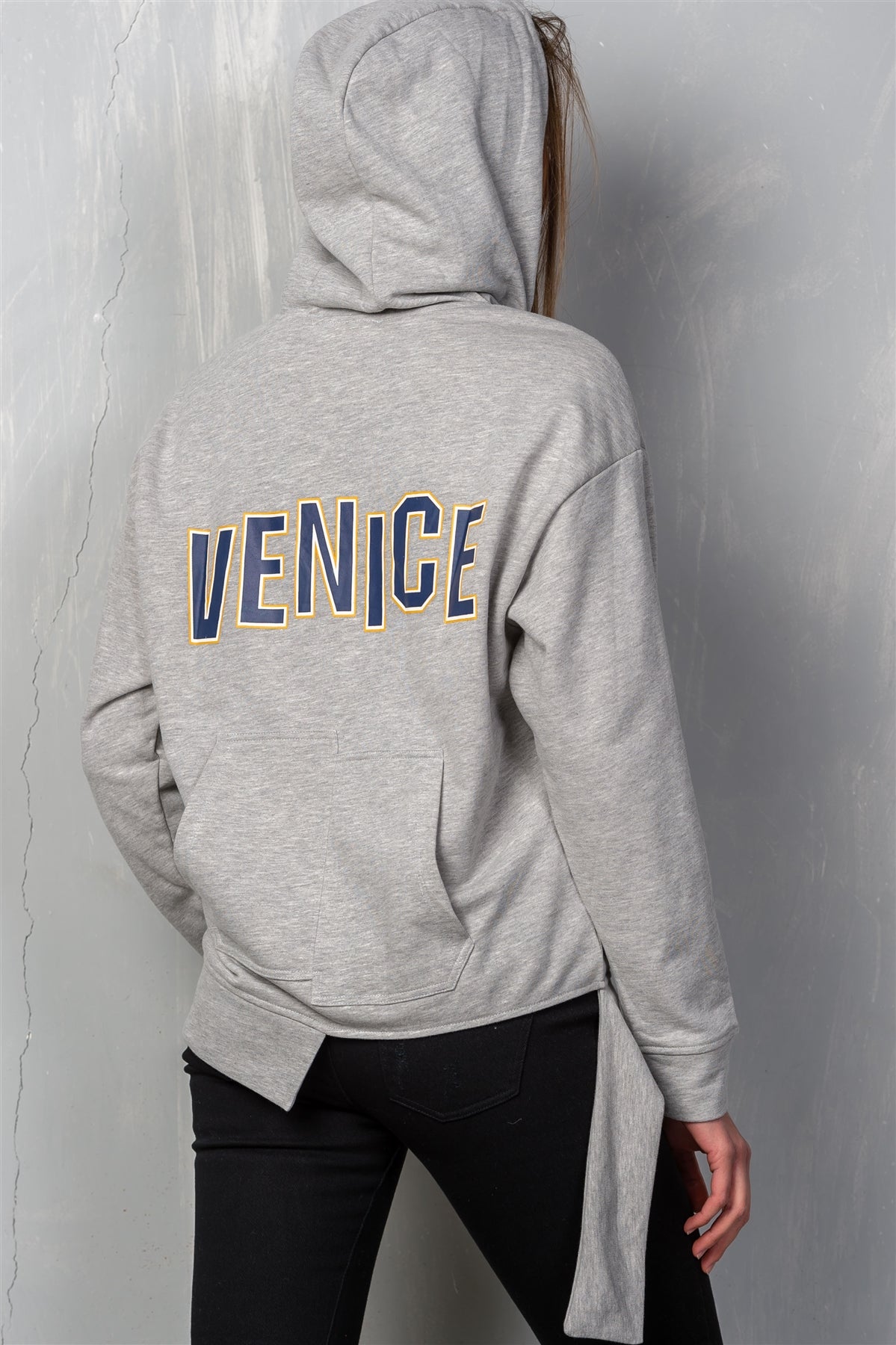 Uneven Hem Graphic "venice" Pullover Hoodie - ThingsWeUseAndLove 