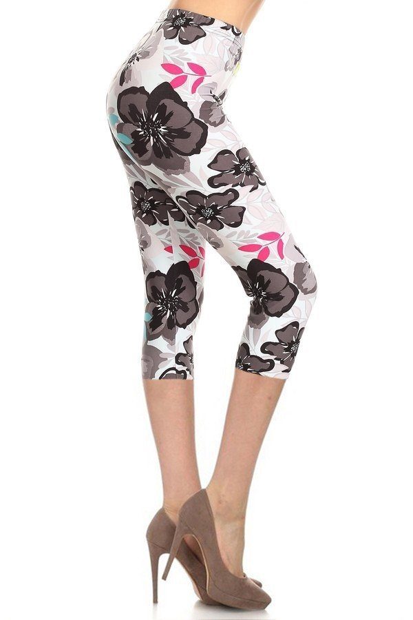 High Waisted Floral Printed Knit Capri Legging - ThingsWeUseAndLove 