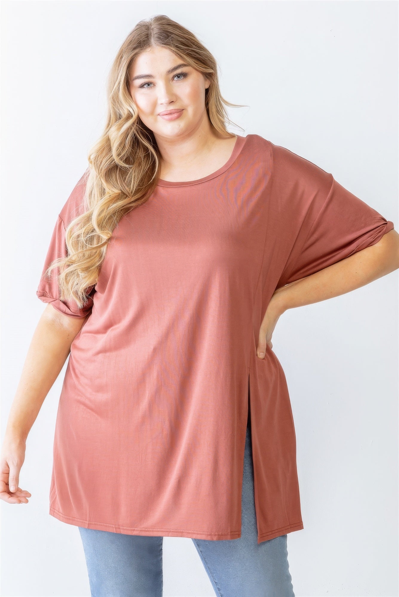 Plus Brick Round Neck Short Sleeve Relax Top - ThingsWeUseAndLove 