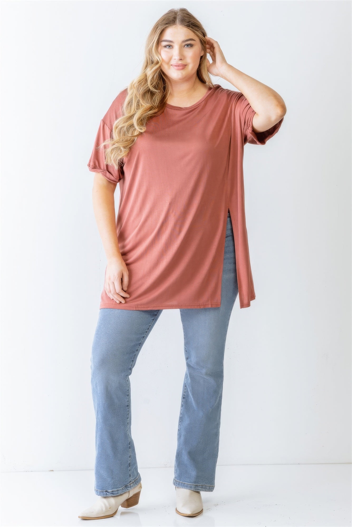 Plus Brick Round Neck Short Sleeve Relax Top - ThingsWeUseAndLove 