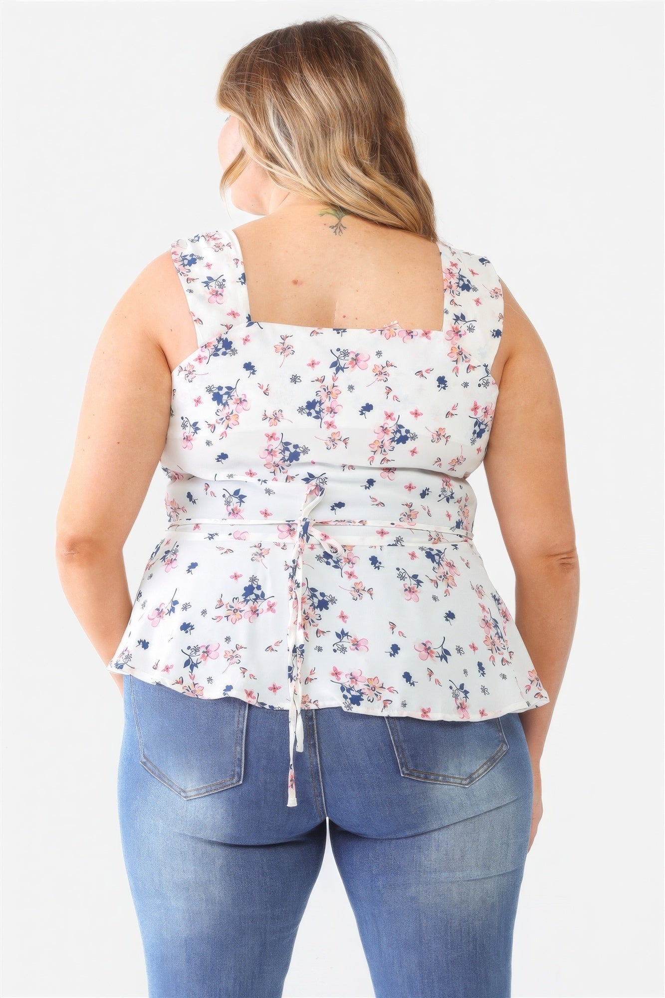 Plus Floral Button-up Sleeveless Flare Hem Top - ThingsWeUseAndLove 