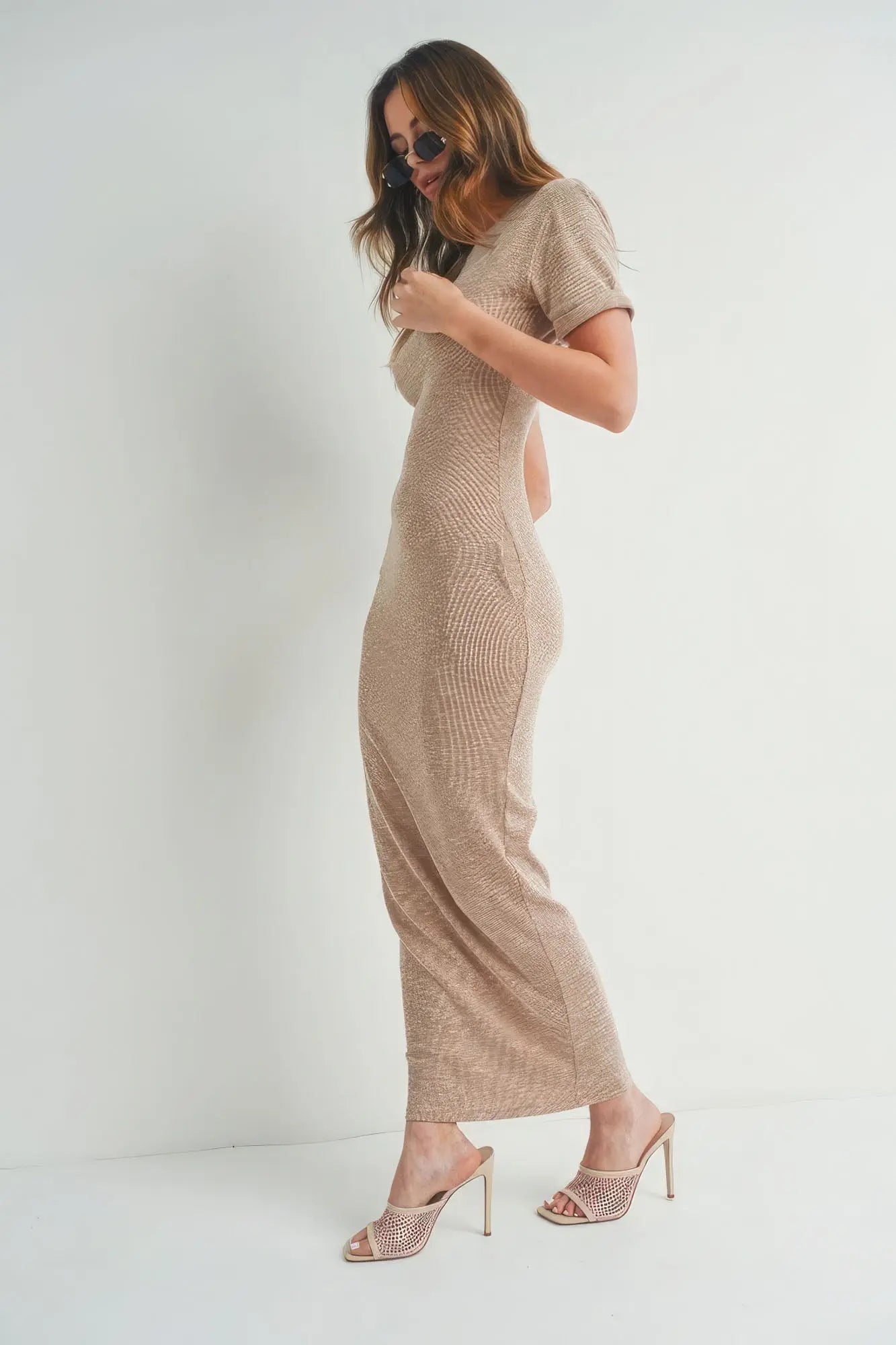 Short-sleeve Maxi Dress - ThingsWeUseAndLove 