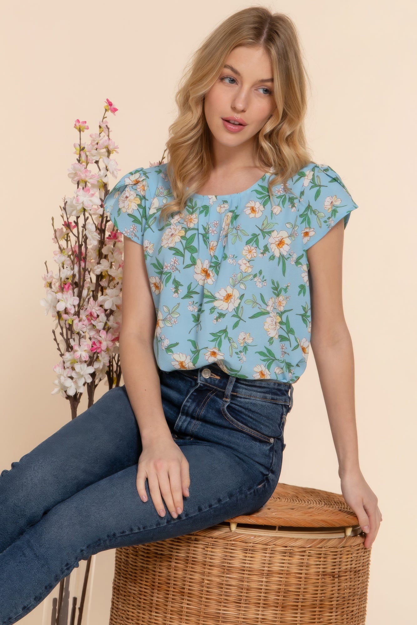 Short Tulip Slv Floral Print Woven Top - ThingsWeUseAndLove 