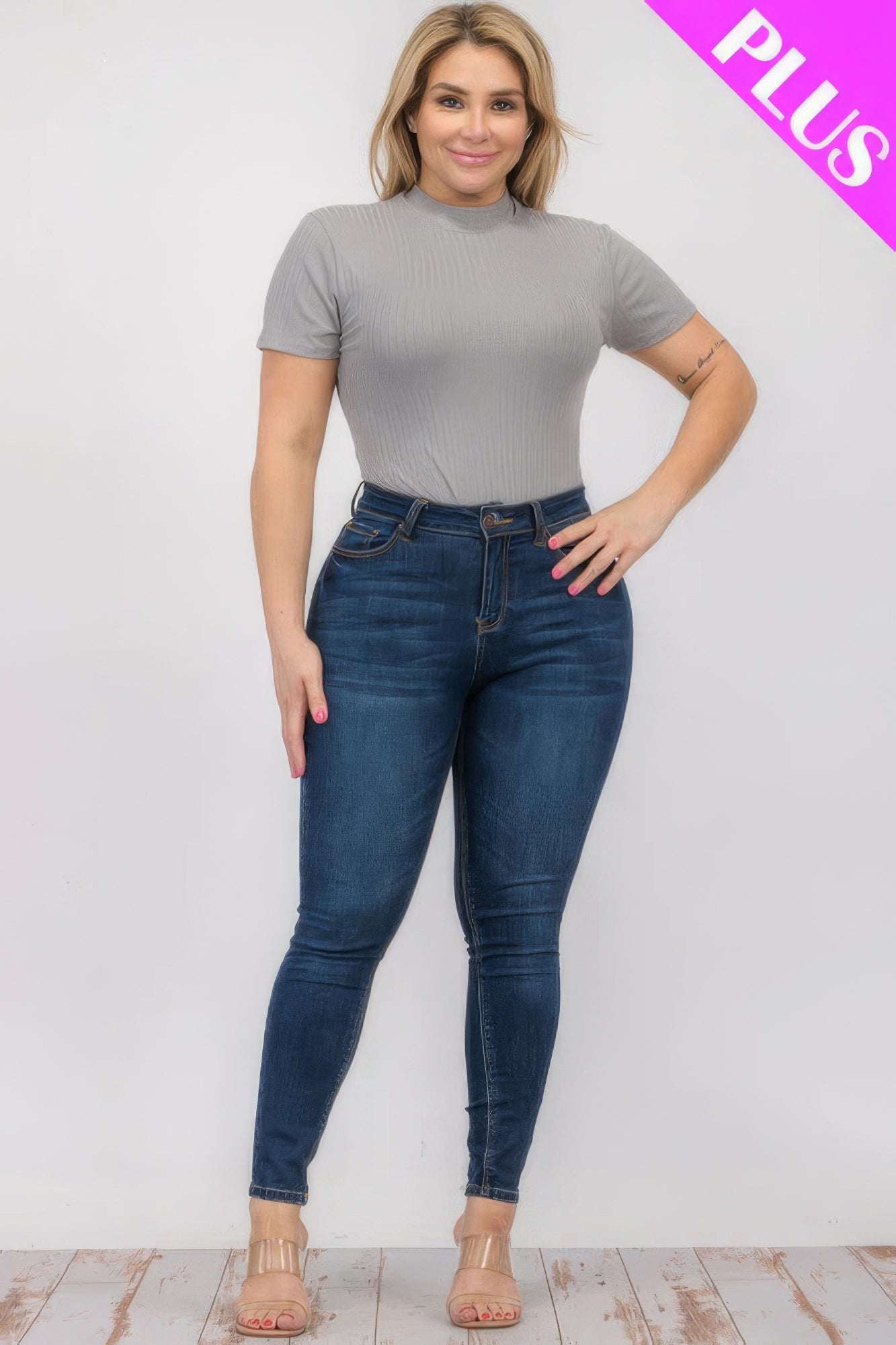 Plus Size Ribbed Short Sleeve Bodysuit - ThingsWeUseAndLove 