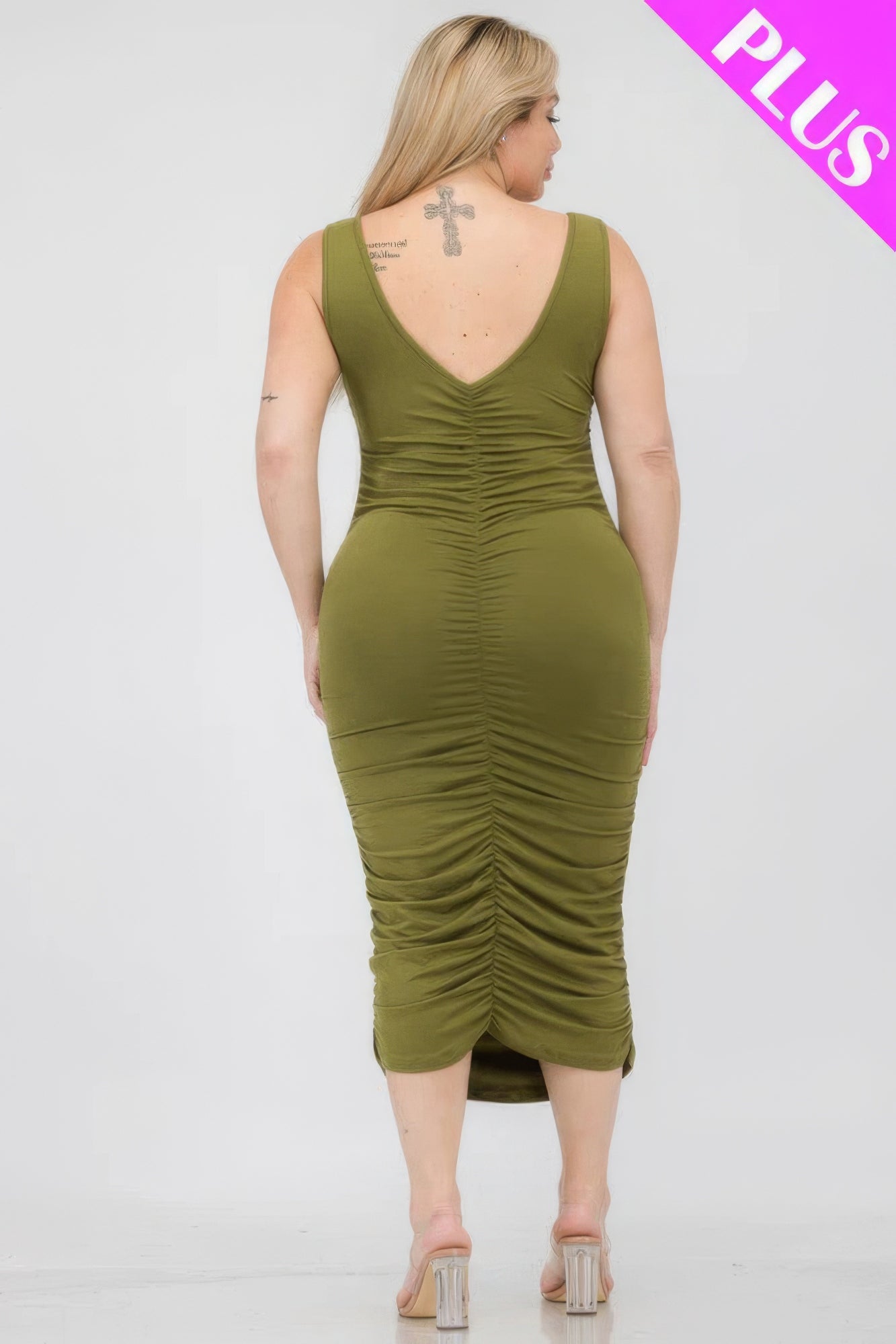 Plus Size Square Neck Ruched Bodycon Midi Dress - ThingsWeUseAndLove 