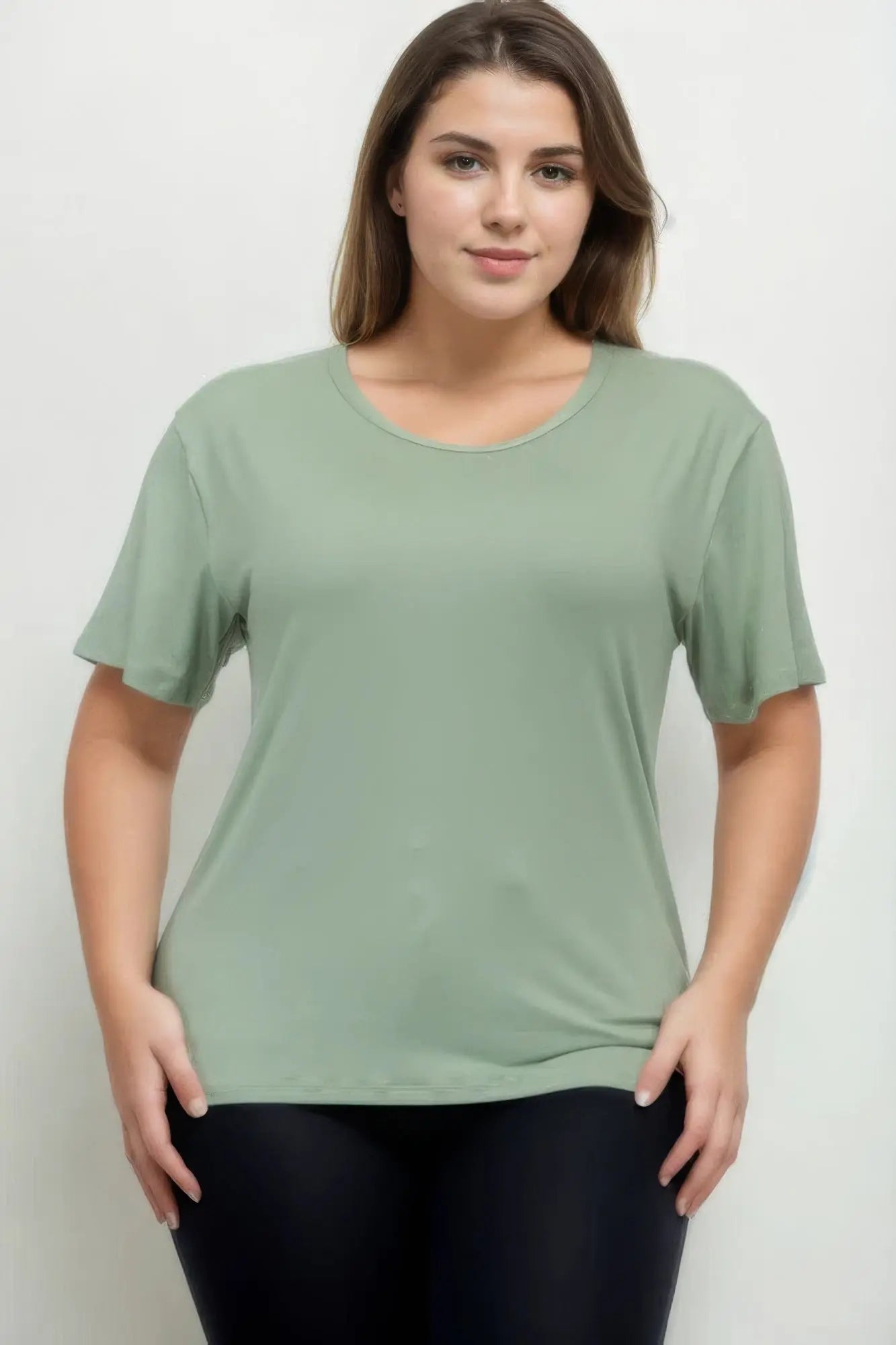 Plus Size Basic Short Sleeve T-shirt - ThingsWeUseAndLove 