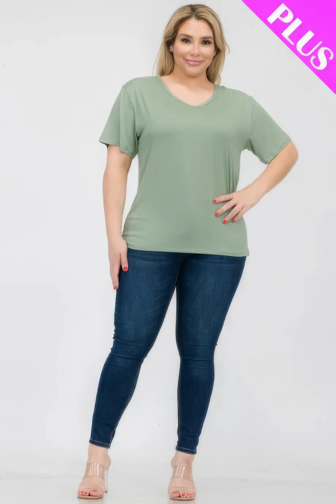 Plus Size Basic Short Sleeve T-shirt - ThingsWeUseAndLove 