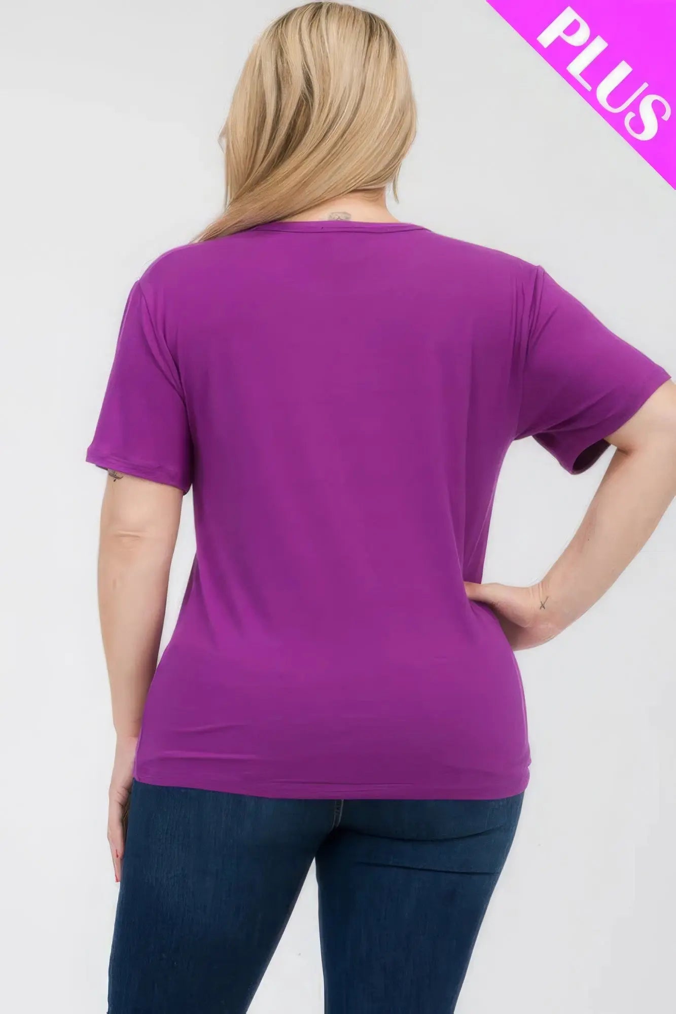 Plus Size Basic Short Sleeve T-shirt - ThingsWeUseAndLove 