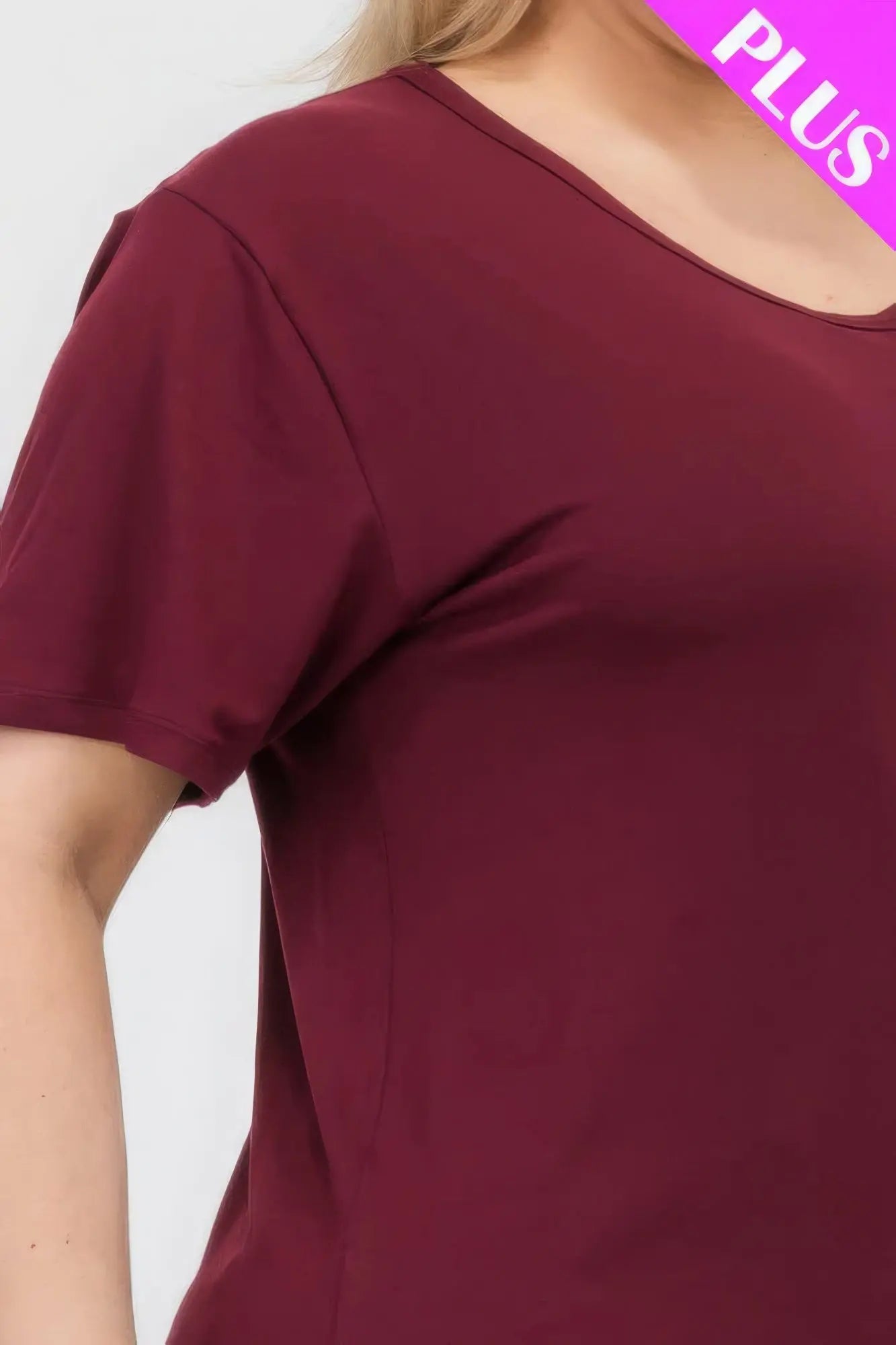 Plus Size Basic Short Sleeve T-shirt - ThingsWeUseAndLove 