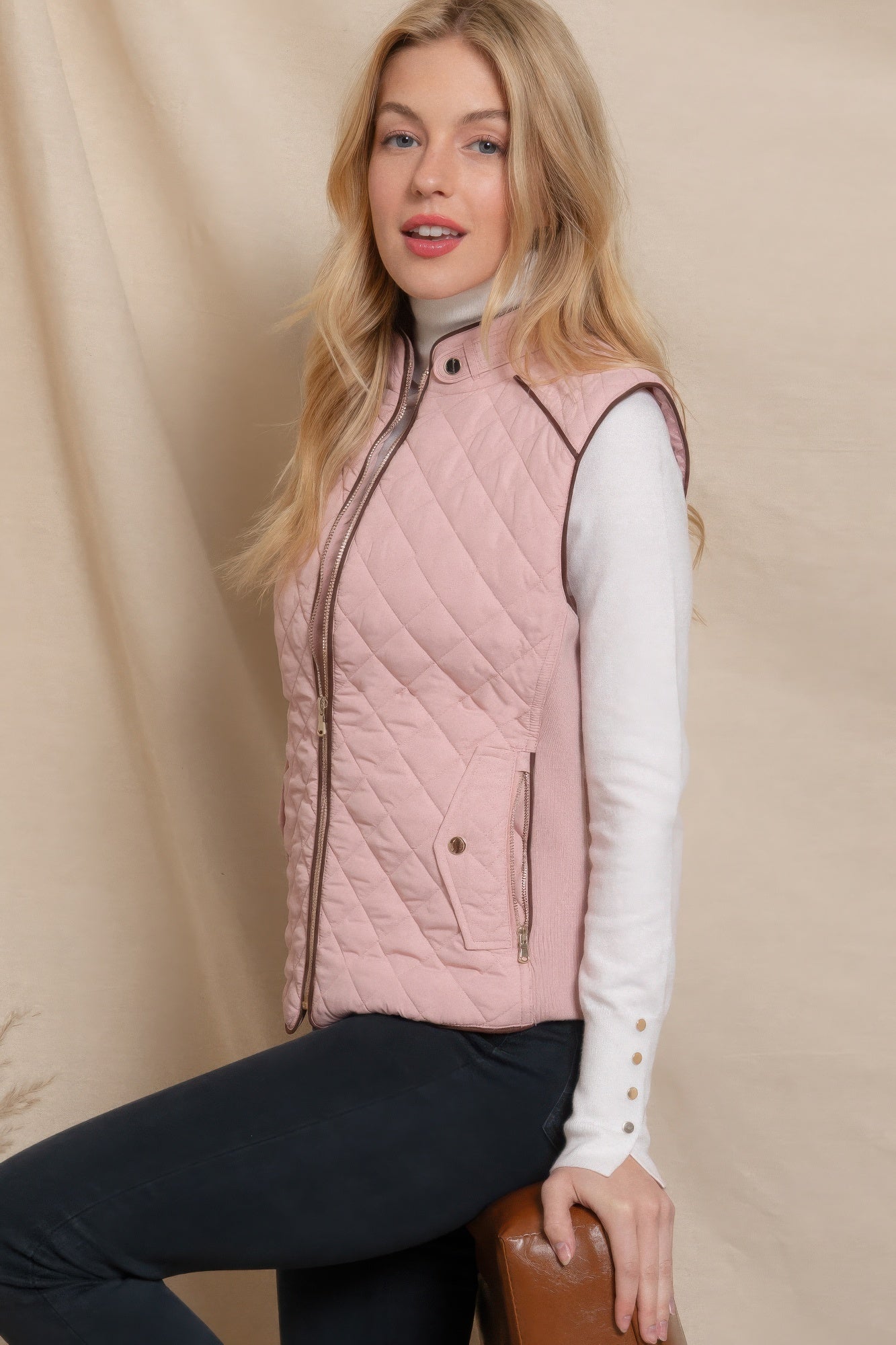 Suede Piping Quilted Padding Vest - ThingsWeUseAndLove 