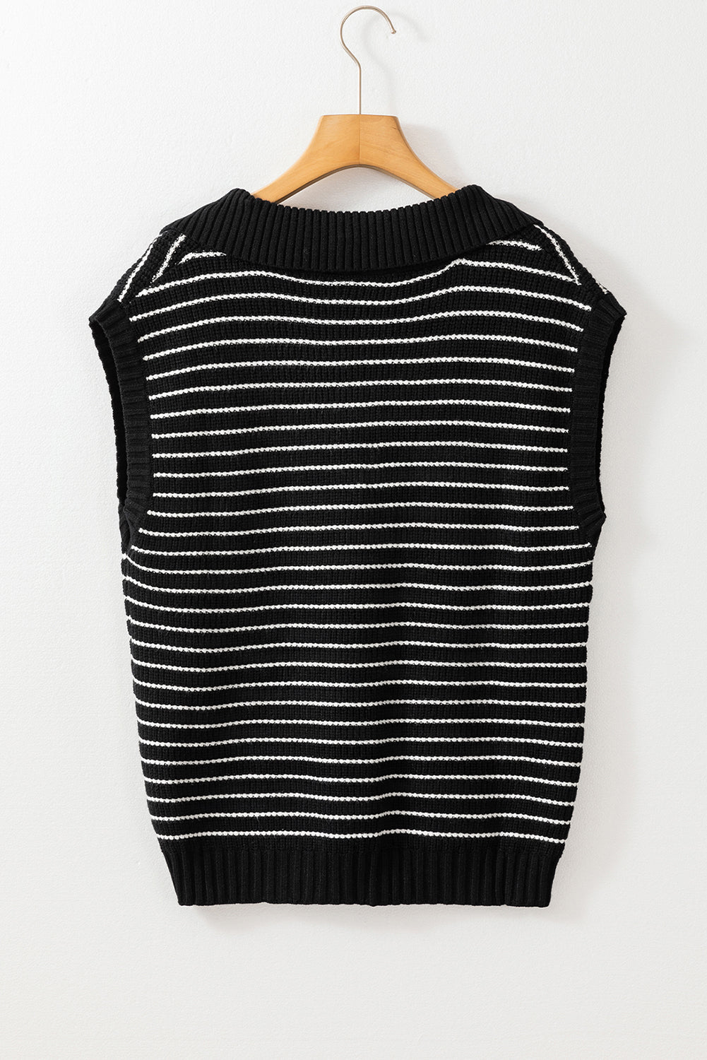 Turn-down Collar Sleeveless Knitted Top - ThingsWeUseAndLove 
