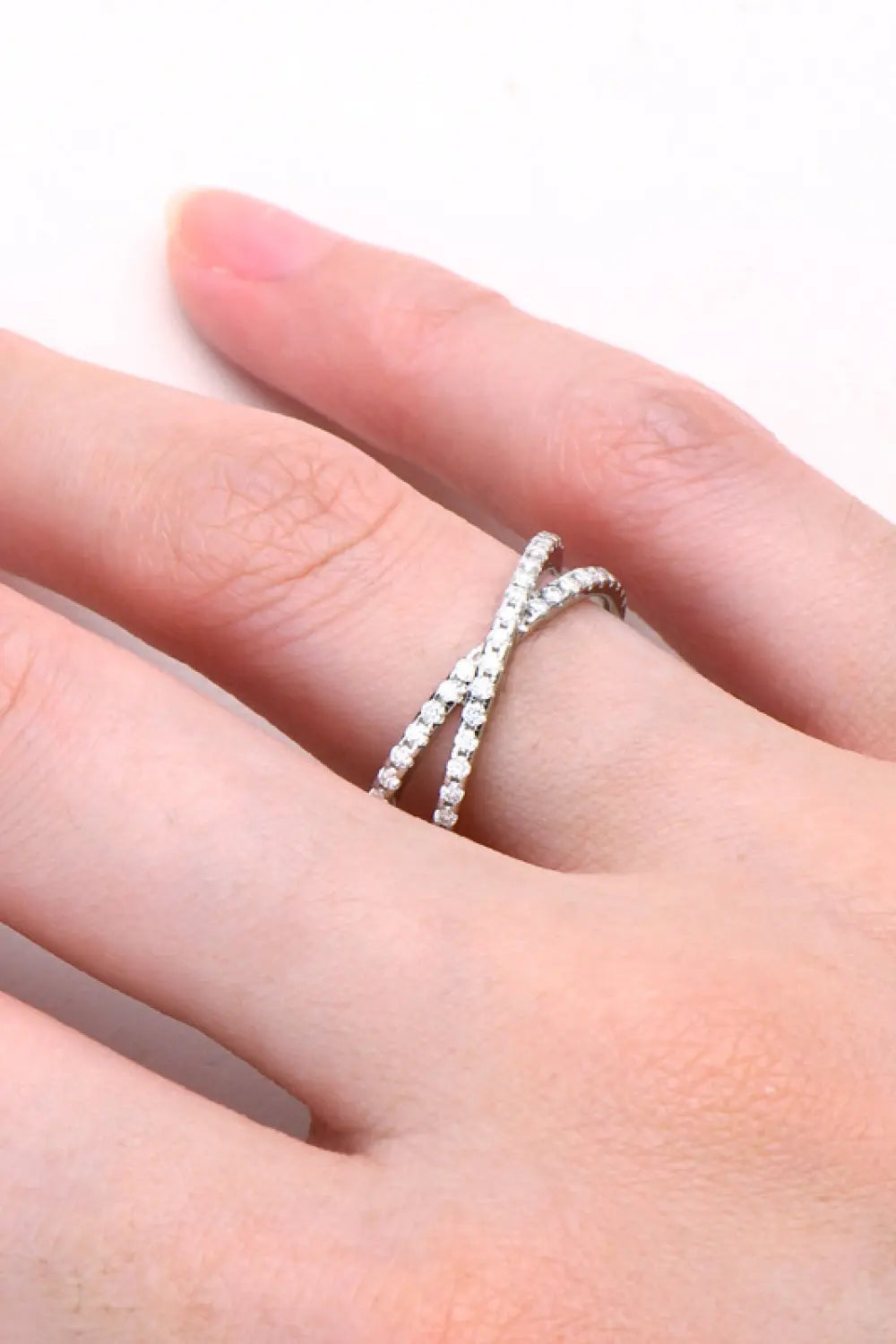 Moissanite 925 Sterling Silver Crisscross Ring - ThingsWeUseAndLove 