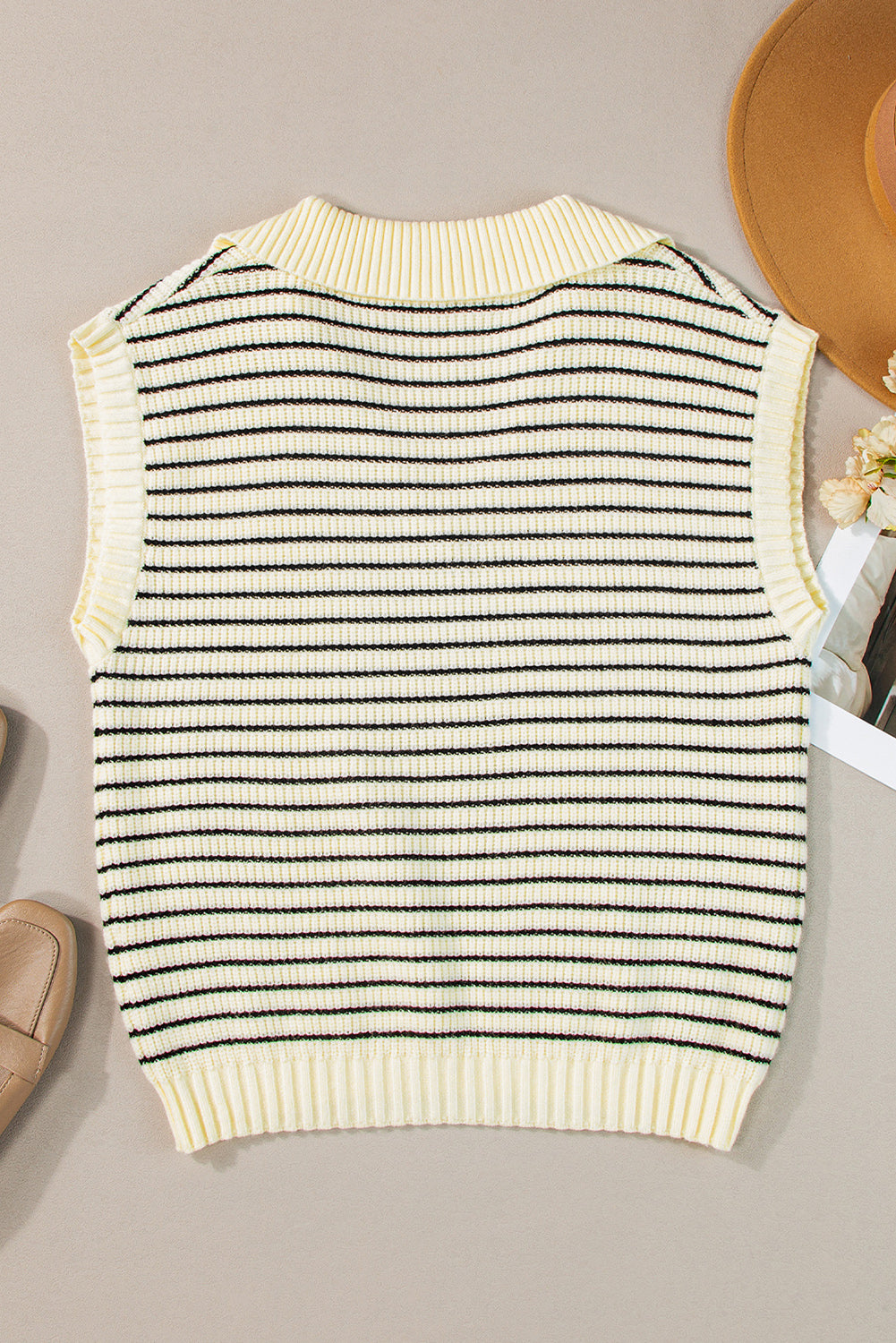 Turn-down Collar Sleeveless Knitted Top - ThingsWeUseAndLove 