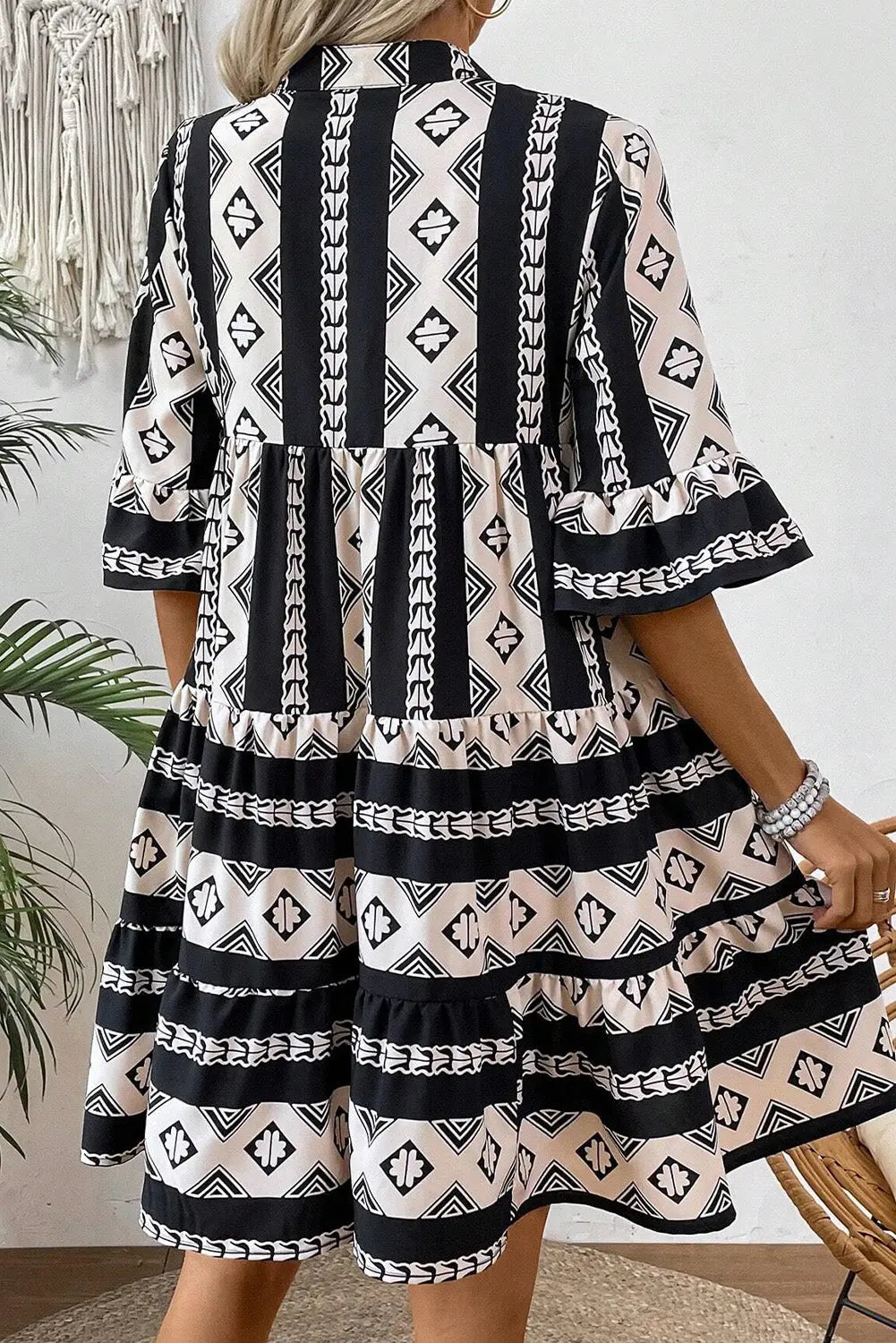 Black Abstract Print Bell Sleeve V Neck Boho Dress - ThingsWeUseAndLove 