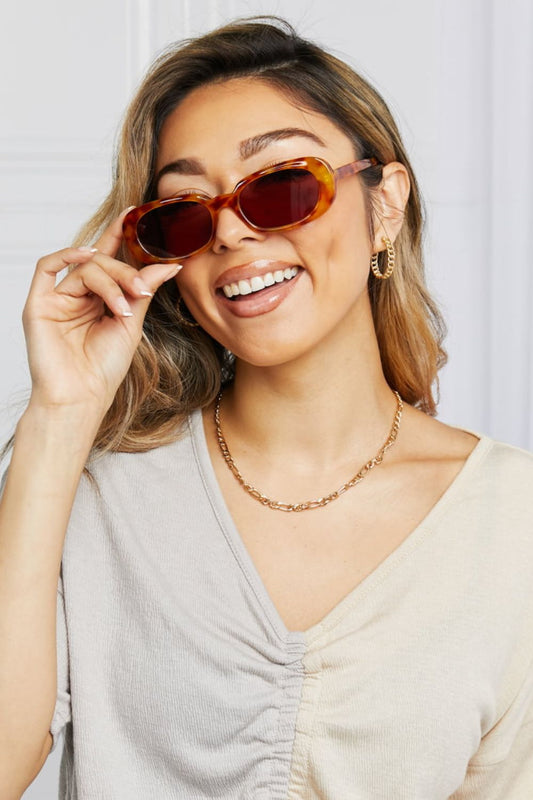 Oval Full Rim Sunglasses - ThingsWeUseAndLove