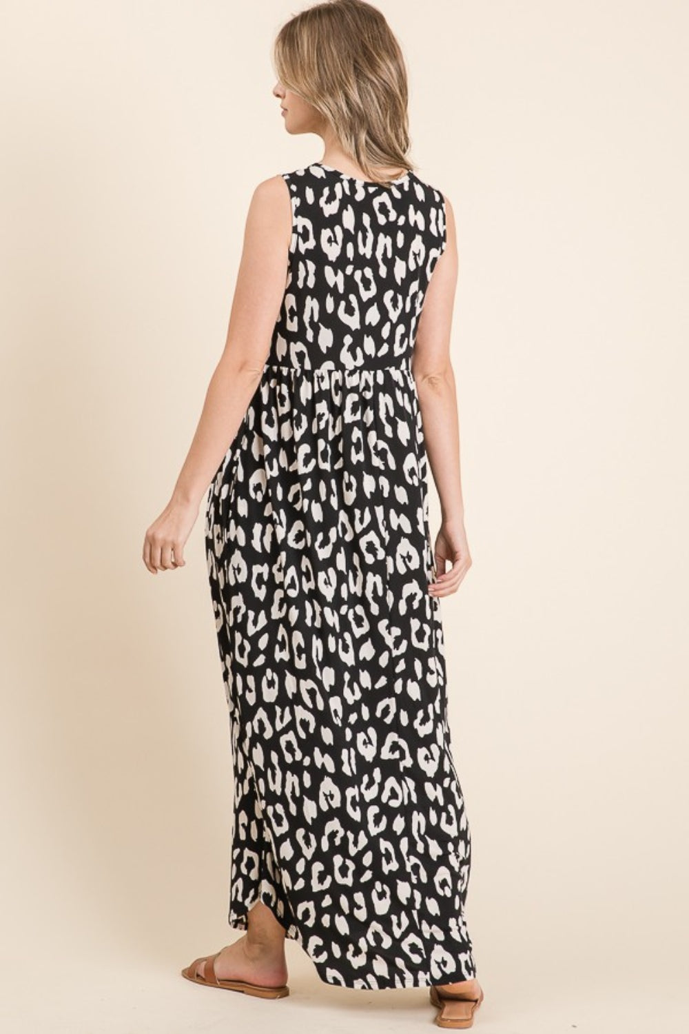 Leopard Maxi Dress with Pockets - ThingsWeUseAndLove 