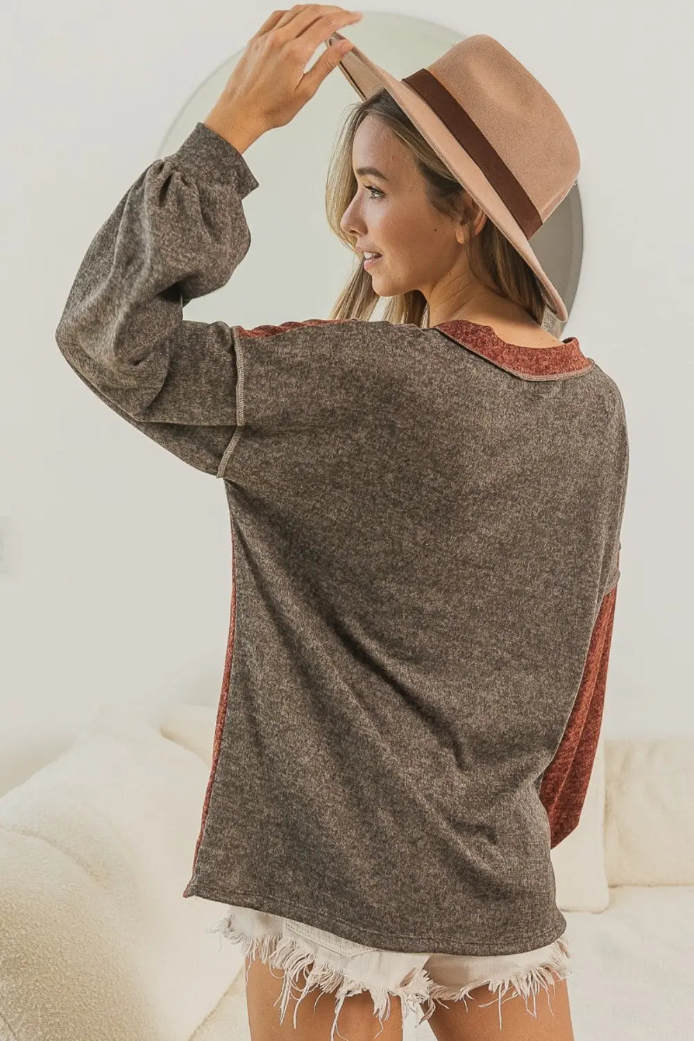 Color Block V Neck Exposed Seam Sweater - ThingsWeUseAndLove 