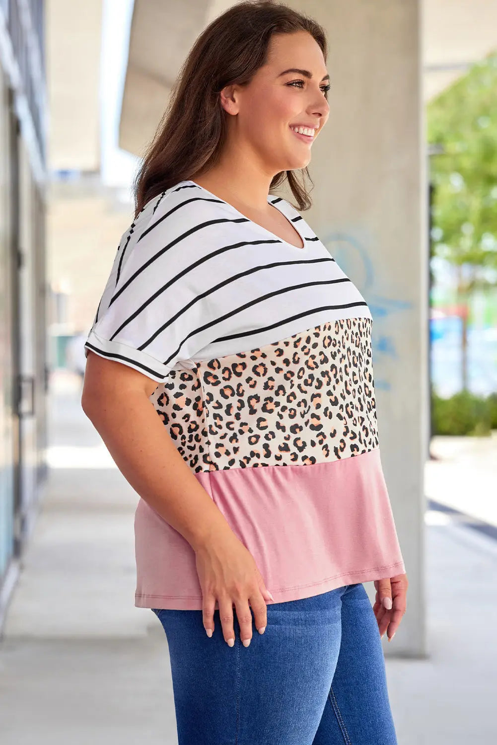 Kayla Size Inclusive Striped Leopard Round Neck Half Sleeve T-Shirt - ThingsWeUseAndLove 